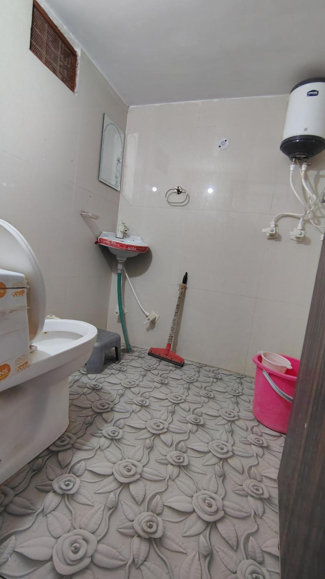 Shri Haridas Kripa Dham Ashram Vrindāvan Room photo